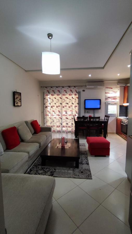 Lolu Apartment Plus Privat Parking Vlore Bagian luar foto